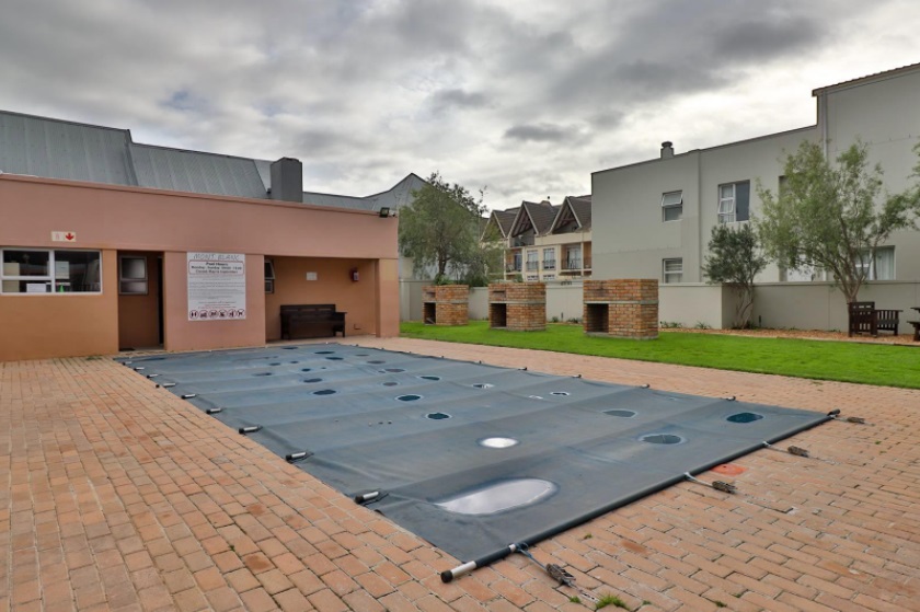 To Let 2 Bedroom Property for Rent in Gordons Bay Central Western Cape
